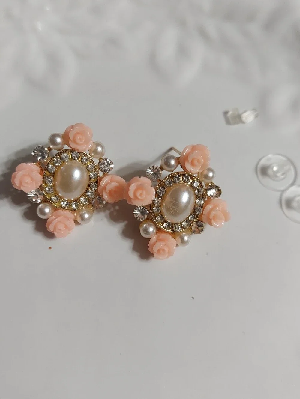 Textured Gold Tone/Peach Roses, Faux Pearls & Faceted Cut Crystal Earrings